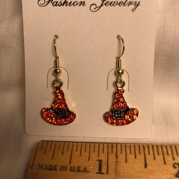 Holiday Hat Earrings - Picture 4 of 6